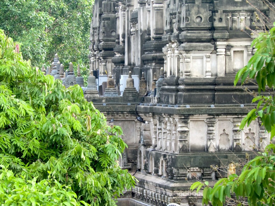 ถนนที่มุ่งเข้าสู่เมืองคยา ประตูสู่พุทธคยา